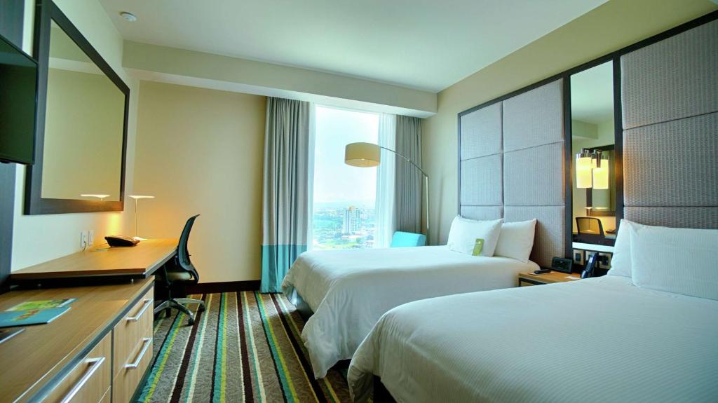 Hilton Garden Inn San Jose La Sabana, Costa Rica - Habitación Doble Con Dos Camas Dobles