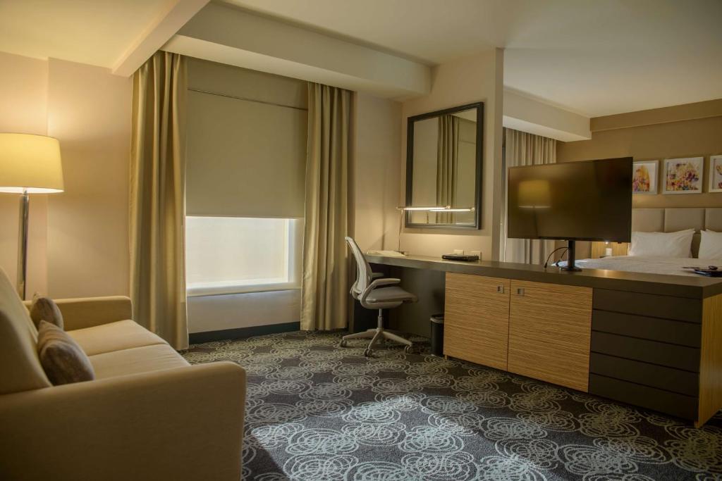 Hampton Inn Zacatecas - Suite Estudio Con Cama Extragrande - No Fumadores