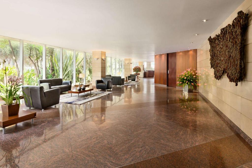 Posezení v ubytování Hilton Colon Quito Hotel