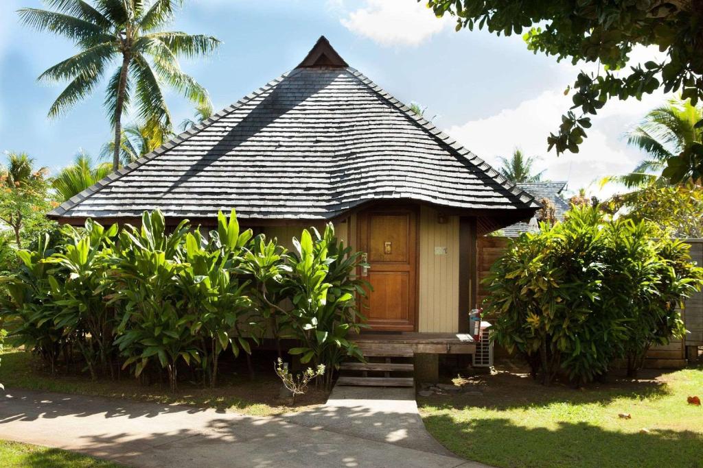 Zahrada ubytování Hilton Moorea Lagoon Resort & Spa