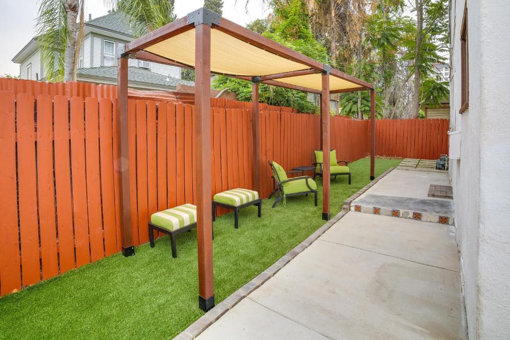 Pet-Friendly Riverside Vacation Rental with Patio! - Appartement