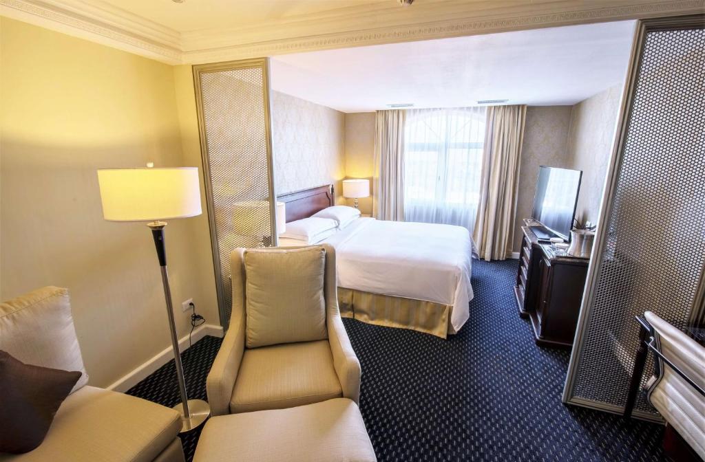 Hilton Princess Managua - Junior King Suite Con Area Salotto