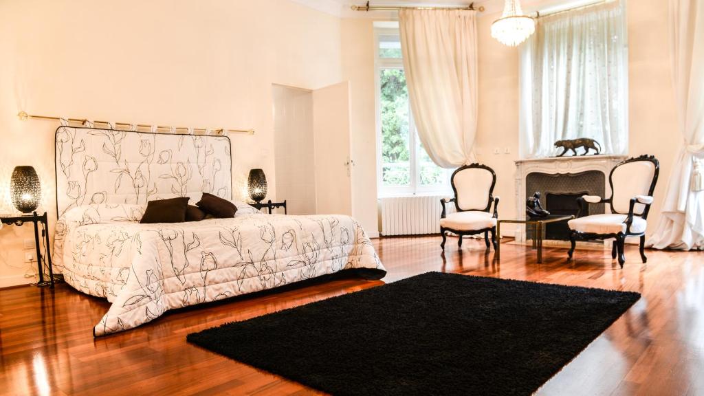 Château de La Dame Blanche - Logis - Deluxe Suite