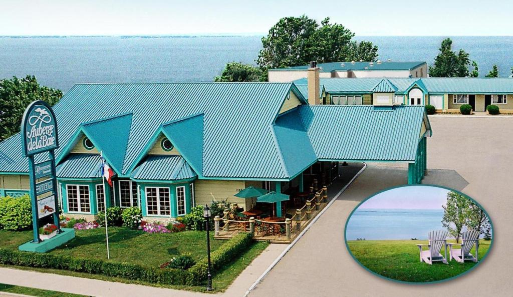 Auberge De La Baie / #CanadaDo / Best Places to Stay in Caraquet