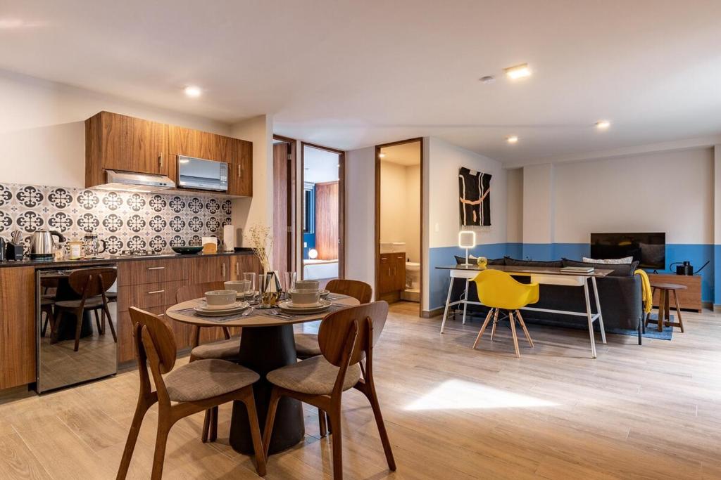 Roma Norte Trendy Apartments by VIATO - Two-Bedroom Apartment With Terrace