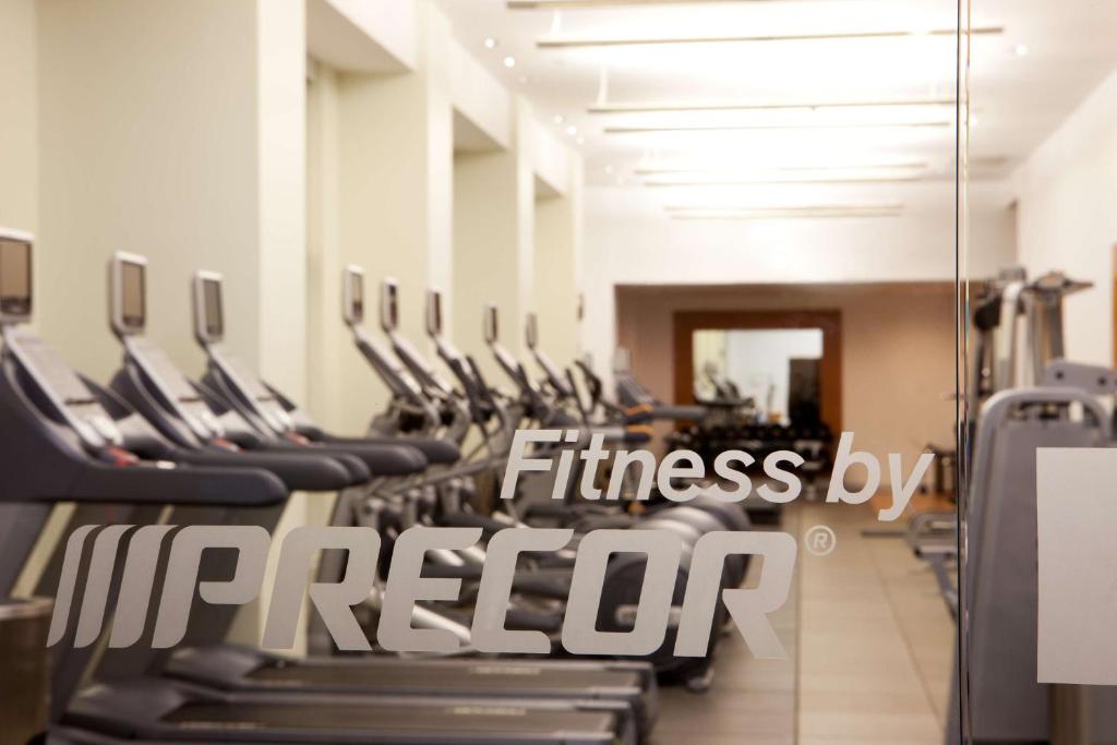 Fitness centrum a/nebo fitness zařízení v ubytování Hilton Short Hills