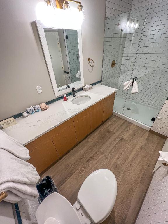 Lady MacDonald Country Inn - Resim 15