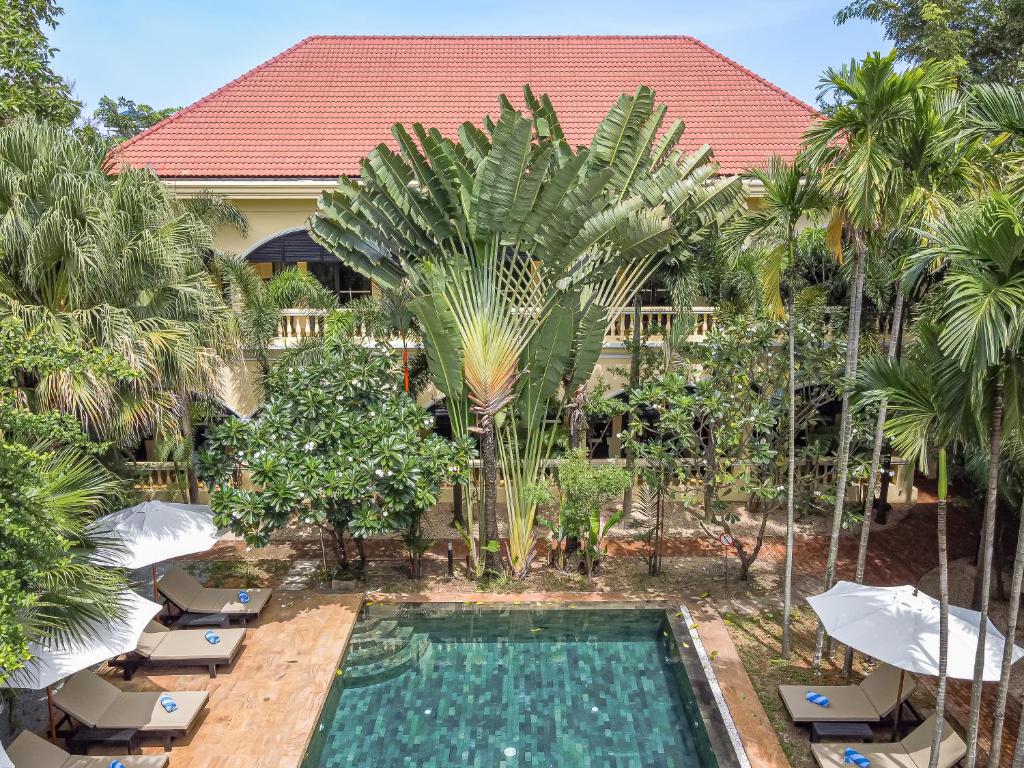 Bazén v ubytování Pavillon d'Orient Boutique Hotel nebo v jeho okolí