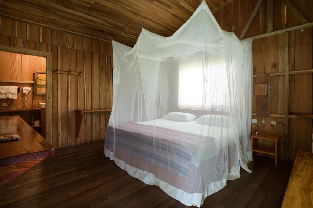 Finca Amistad Cacao Lodge - King Room With Garden View And Cacao Tour Included