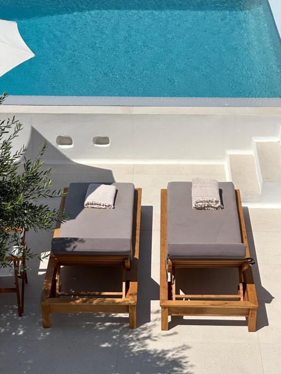 Bazén v ubytovaní Alio Naxos Luxury Suites alebo v jeho blízkosti