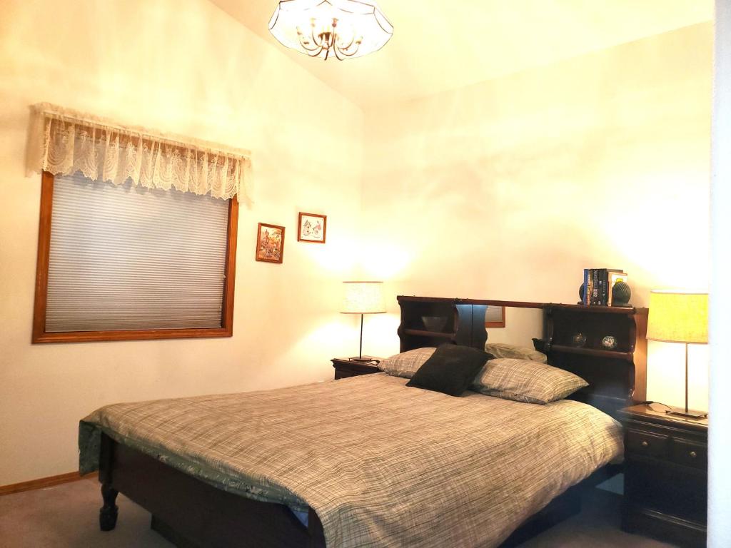 Postel nebo postele na pokoji v ubytování Gresham House