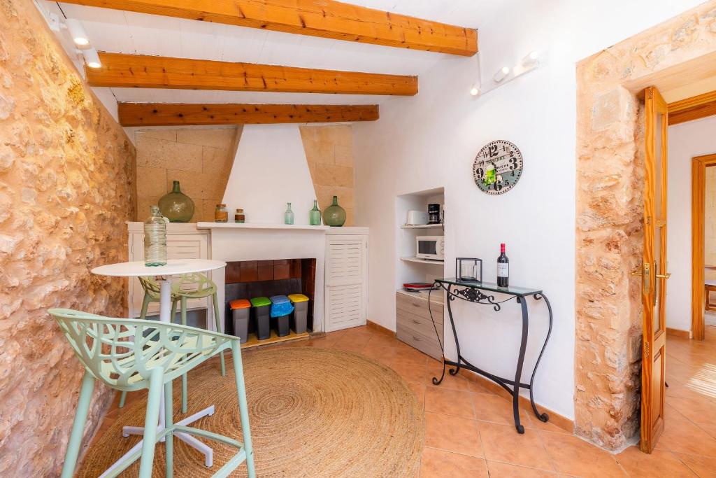 Kuchyň nebo kuchyňský kout v ubytování Finca Can Hostalet