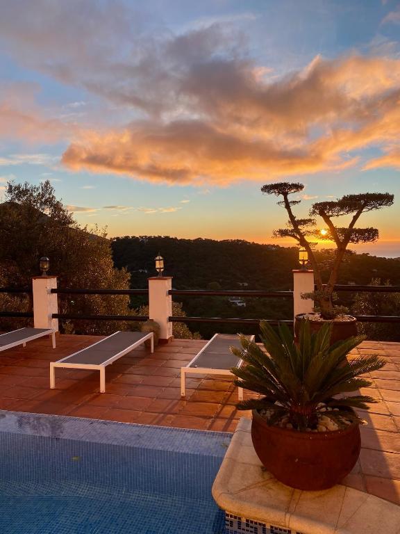 Fotografia z galérie ubytovania Private villa with pool and amazing views v destinácii Casares