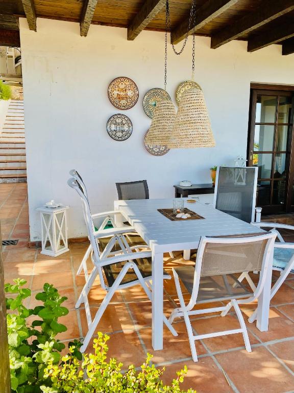 Fotografia z galérie ubytovania Private villa with pool and amazing views v destinácii Casares