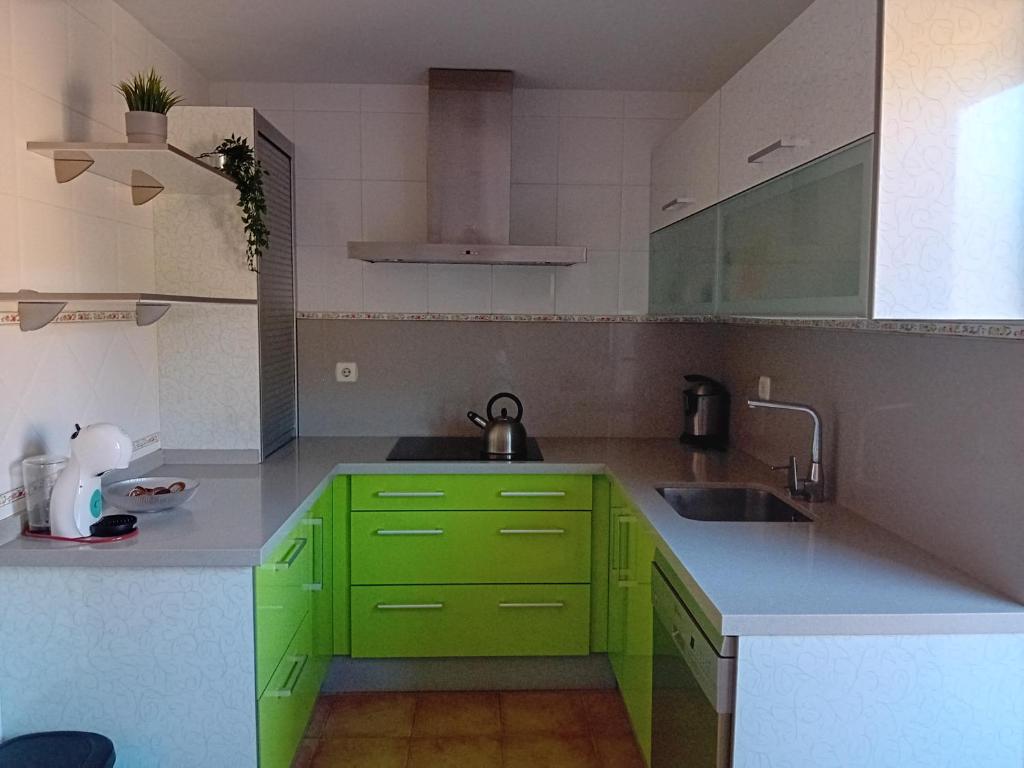 Kuchyň nebo kuchyňský kout v ubytování Mi Pequeño Oasis.