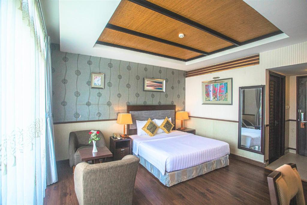 Phòng Deluxe Đôi Nhìn ra 1 Góc Biển