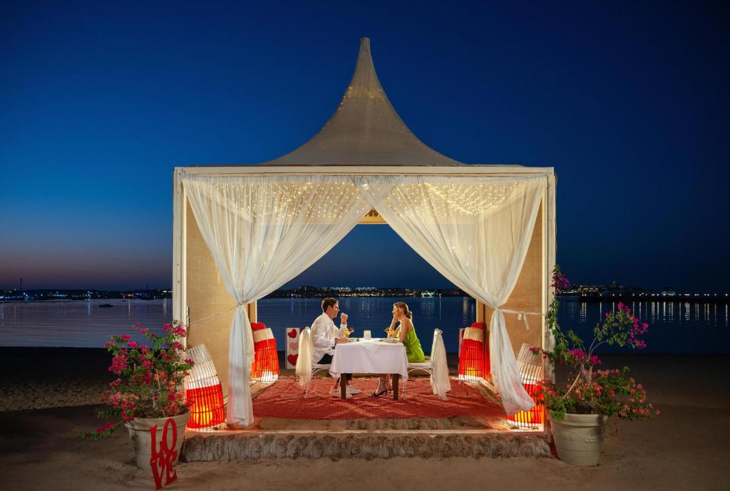 Hosté ubytování Cleopatra Luxury Resort Makadi Bay
