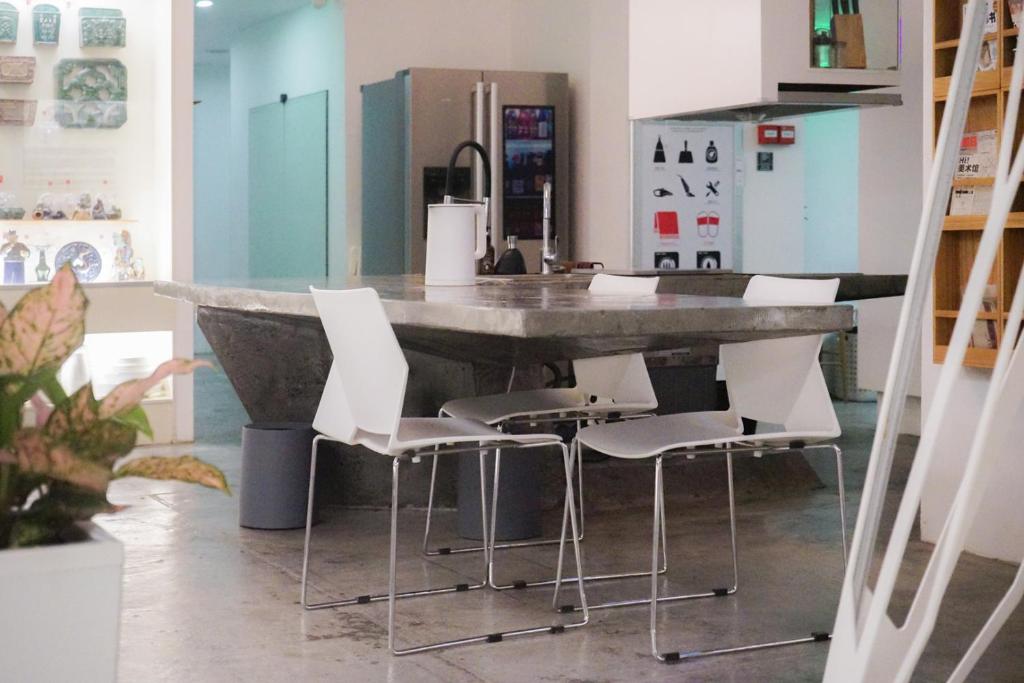 Kuchyň nebo kuchyňský kout v ubytování TGS Studio Hotel