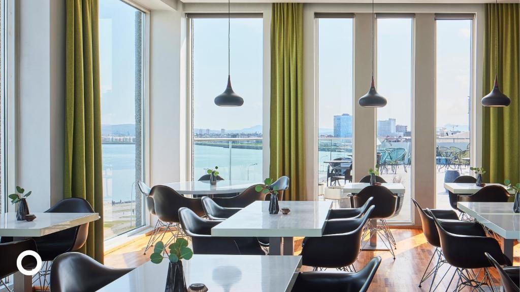 Center Hotels Arnarhvoll - Resim 5