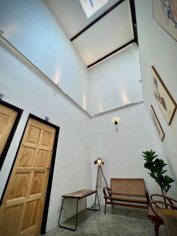 Posezení v ubytování DoSomething Guest House 8