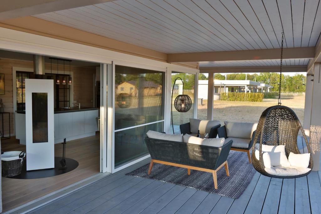 Balkón nebo terasa v ubytování Frei wie der Wind-Chalets