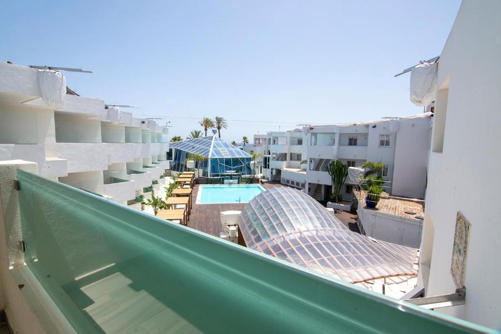 Apartamentos Bora Bora - Adults Only, Playa den Bossa ...