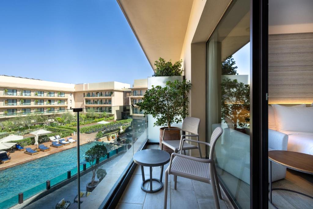 Radisson Blu Marrakech, Carré Eden - Premium Room - Pool View - Balcony