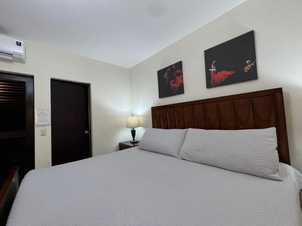 Postelja oz. postelje v sobi nastanitve Hotel Casa Pamplona
