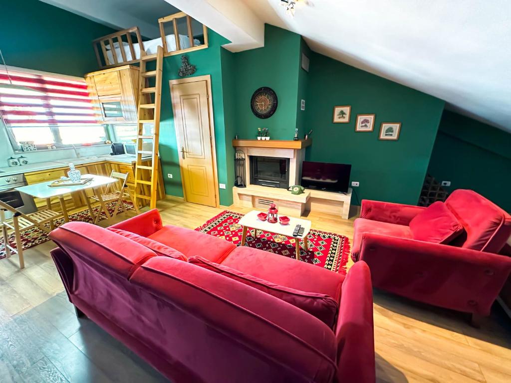Cozy Elegance Above Korca