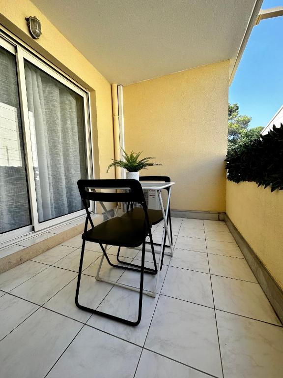 Fotografia z galérie ubytovania Le Vaugrenier Parc - Proche Sophia Antipolis - Climatisé v destinácii Villeneuve-Loubet