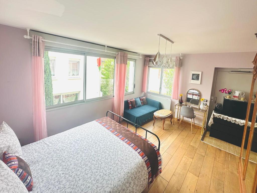 Reims Sherpa Guest House - Double Room With Garden View