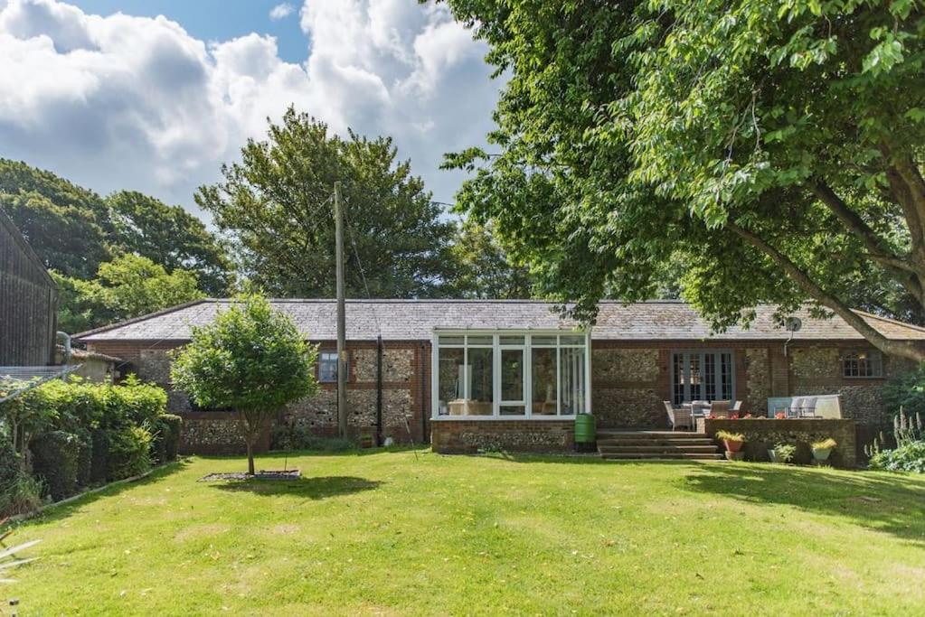 Charming cottage in Alkham valley Meggett Cottage, Alkham Updated