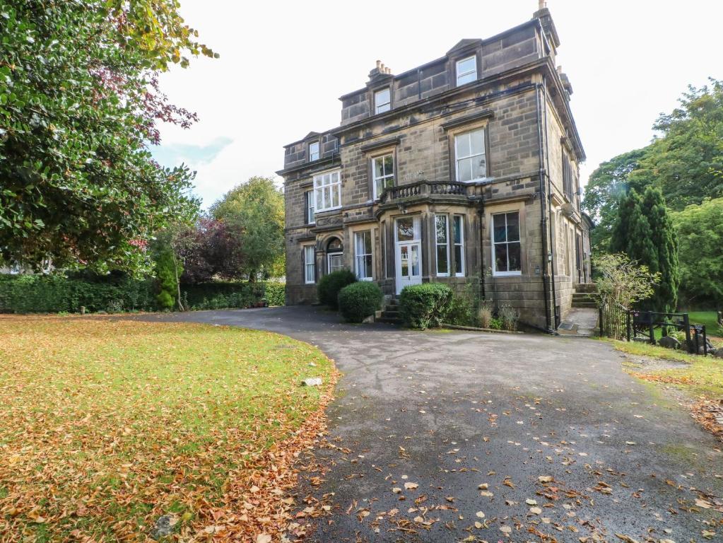 Flat 1B, Buxton (updated prices 2024)