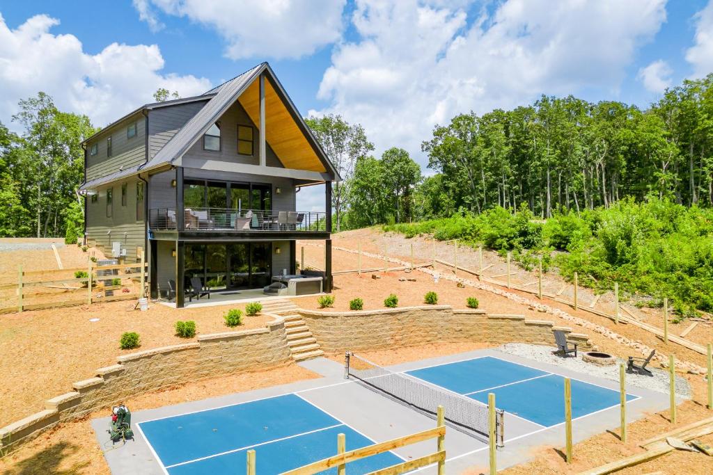 High Summit Luxury, Talking Rock (updated prices 2024)