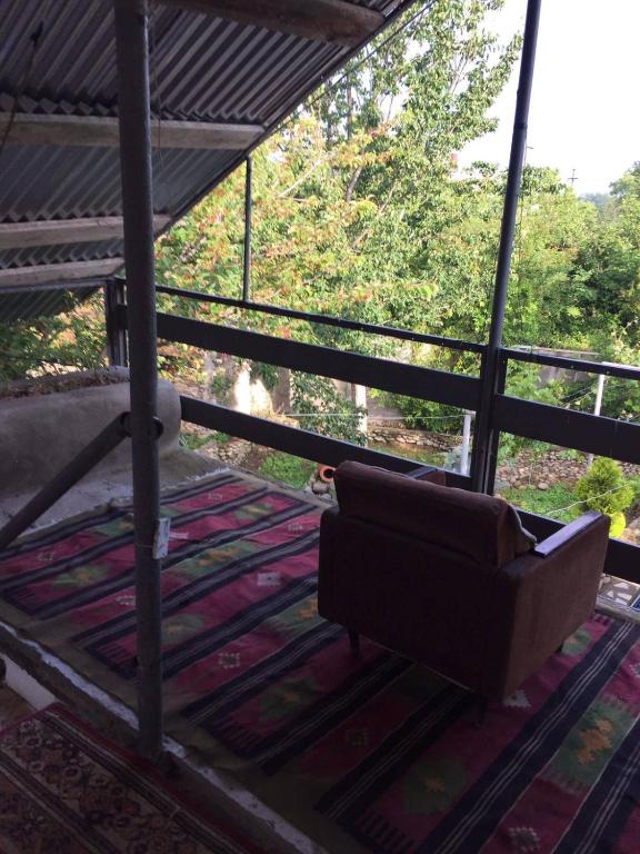 Balkón nebo terasa v ubytování Mera Hostel