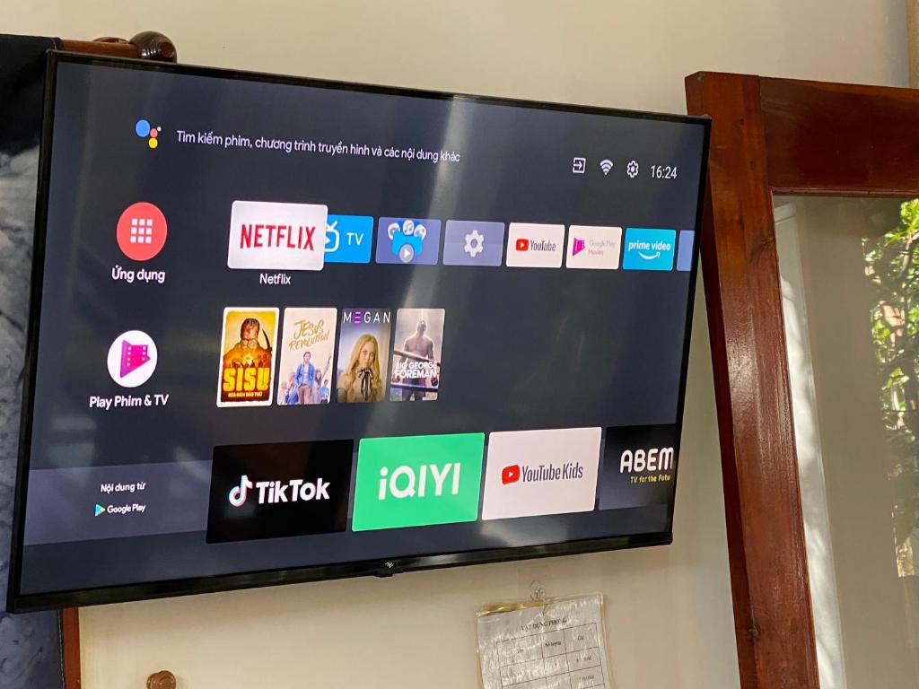 Televiisor ja/või meelelahutuskeskus majutusasutuses Have Fun Phú Quốc