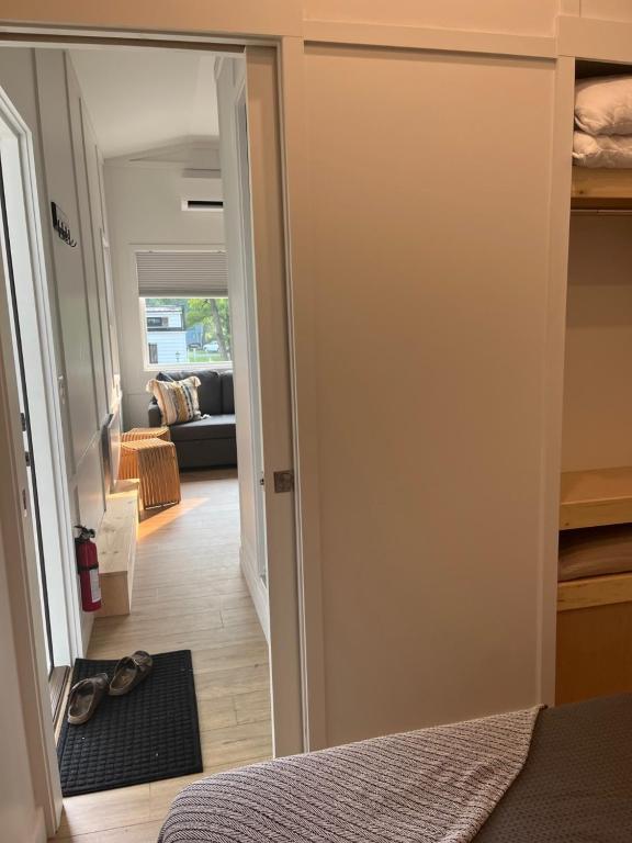 Fotografie z fotogalerie ubytování The Tiny Getaway Home v destinaci Elizabethtown