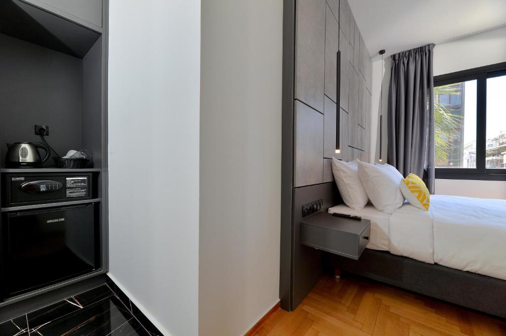 Athenian Gem - Resim 11