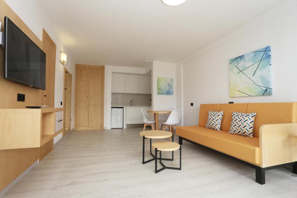 Hotel-Apartamentos Andorra - Two-Bedroom Apartment (4 Adults)
