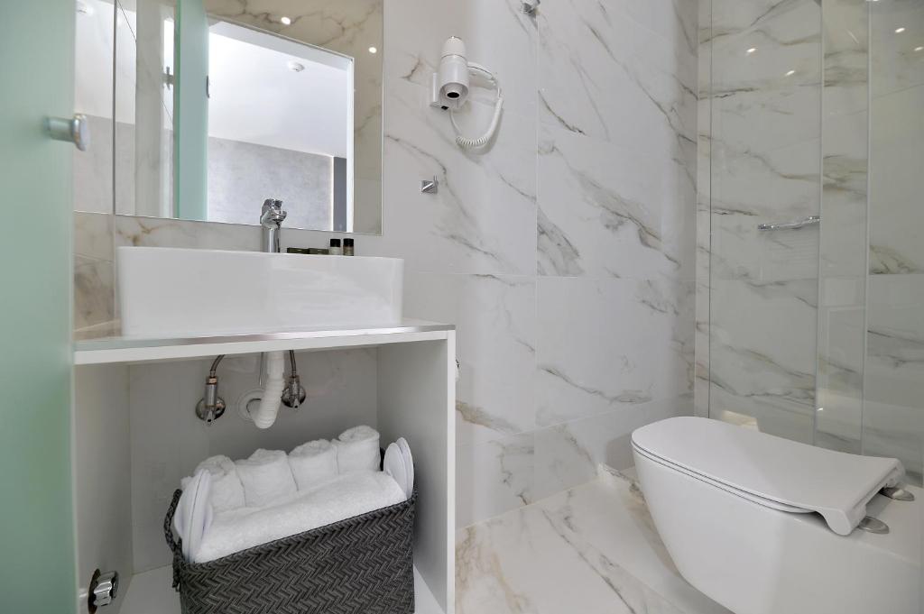 Athenian Gem - Resim 15