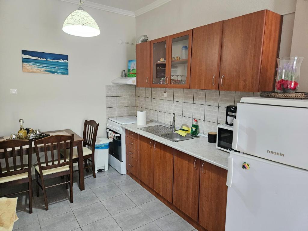 Kuchyňa alebo kuchynka v ubytovaní Nikol's apartment