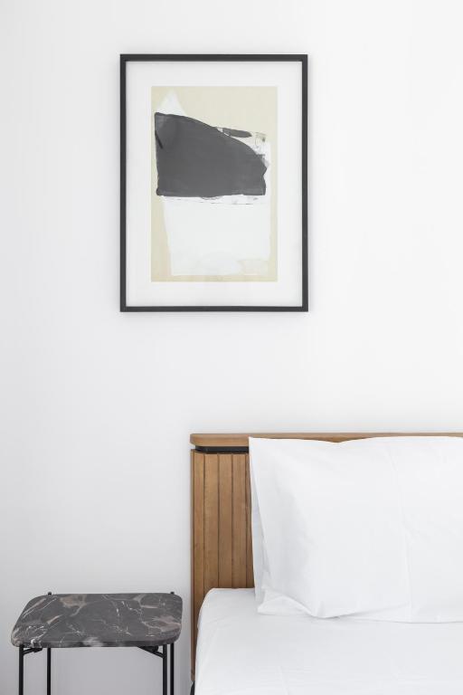 Elliot Neapoli, Athens - 13