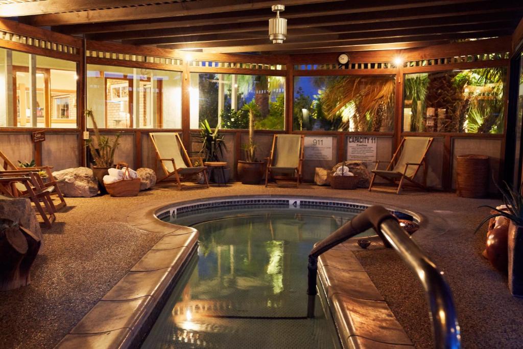 Bazén v ubytování The Spring Resort & Spa nebo v jeho okolí