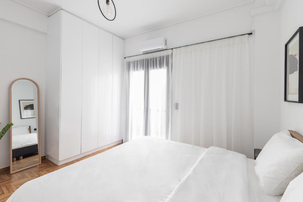 Elliot Neapoli, Athens - 12