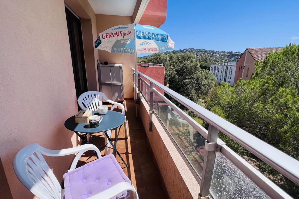 A balcony or terrace at Haven of peace with balcony in Sainte-Maxime