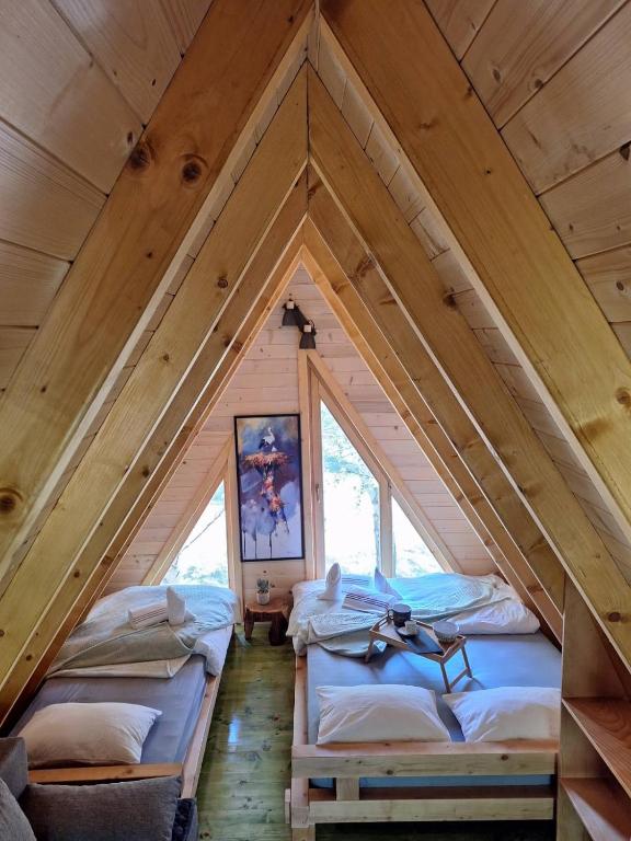 Postel nebo postele na pokoji v ubytování Forest Rhapsody Brezna