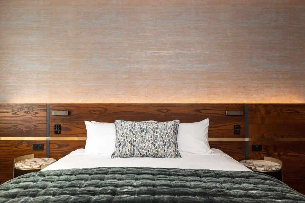 Elite King Room