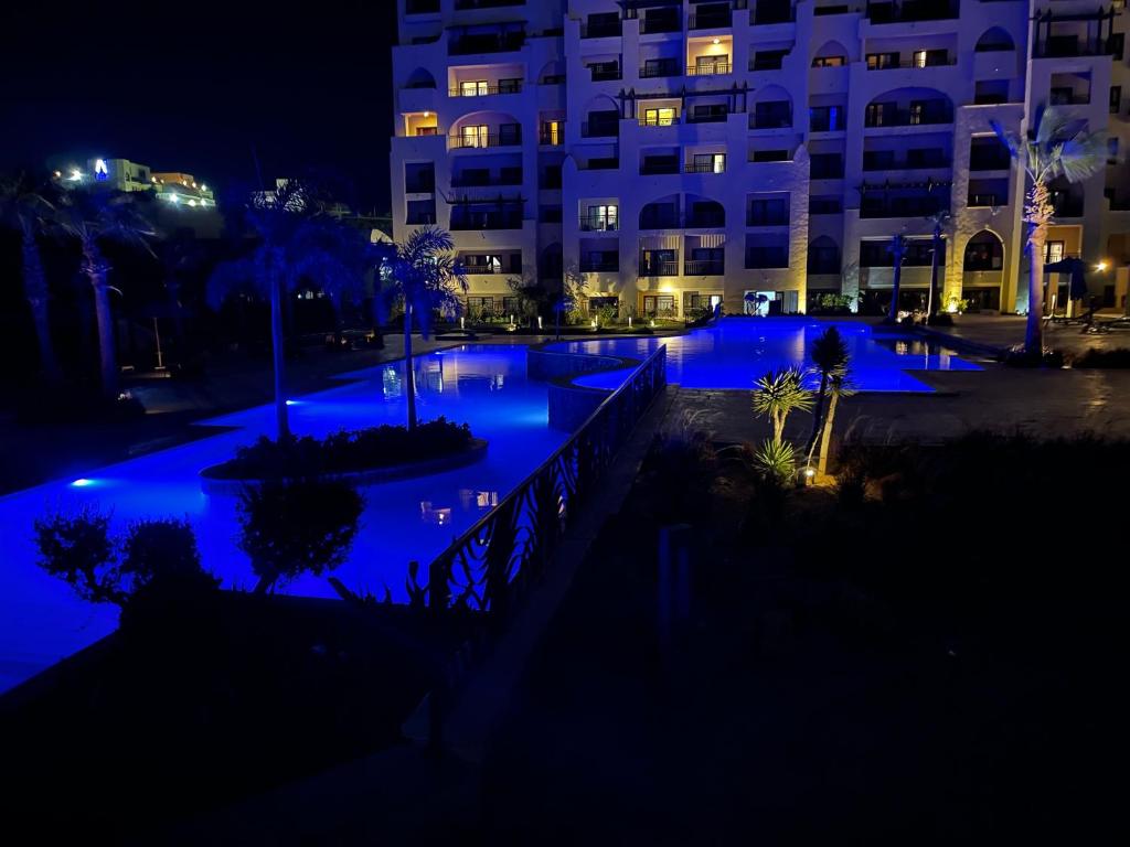 The swimming pool at or close to AlDau Heights Apartments