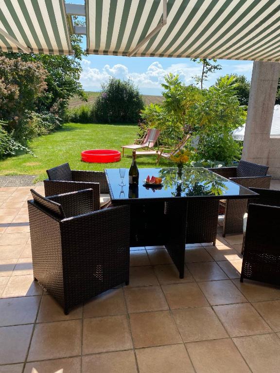 Zahrada ubytování Gemütliches Haus in Seewalchen am Attersee