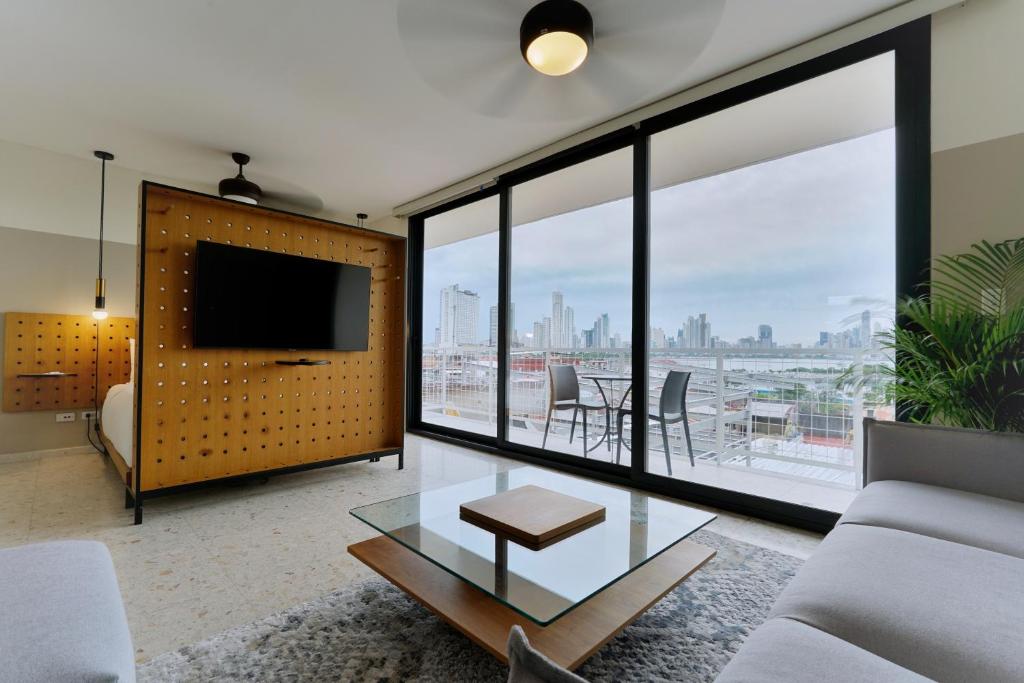 TV a/nebo společenská místnost v ubytování La Moderna by Wynwood House